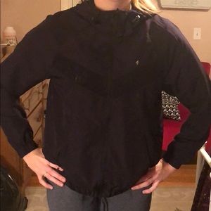 Athletic windbreaker